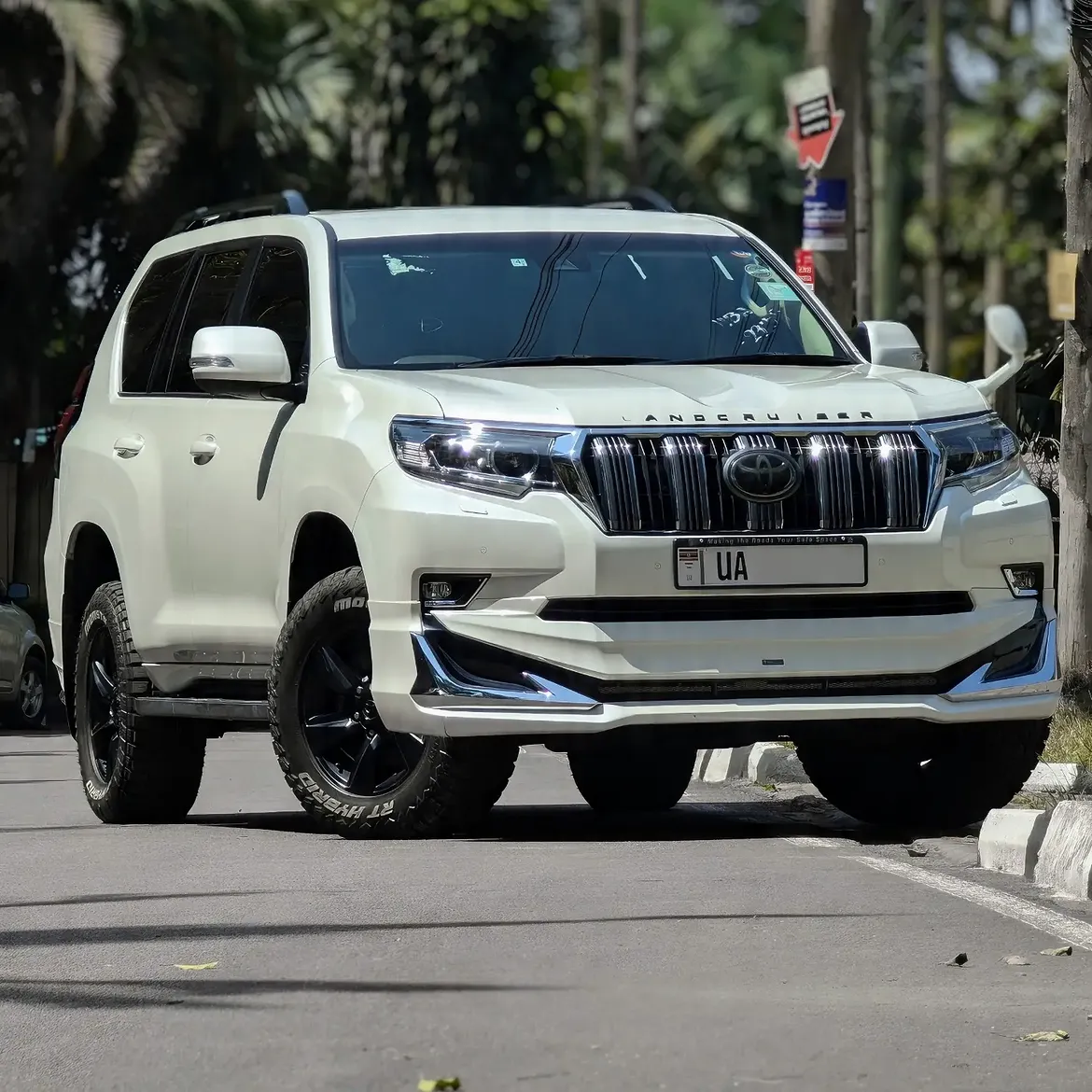 Toyota Land Cruiser ZX 2018 from the Right Rides fleet